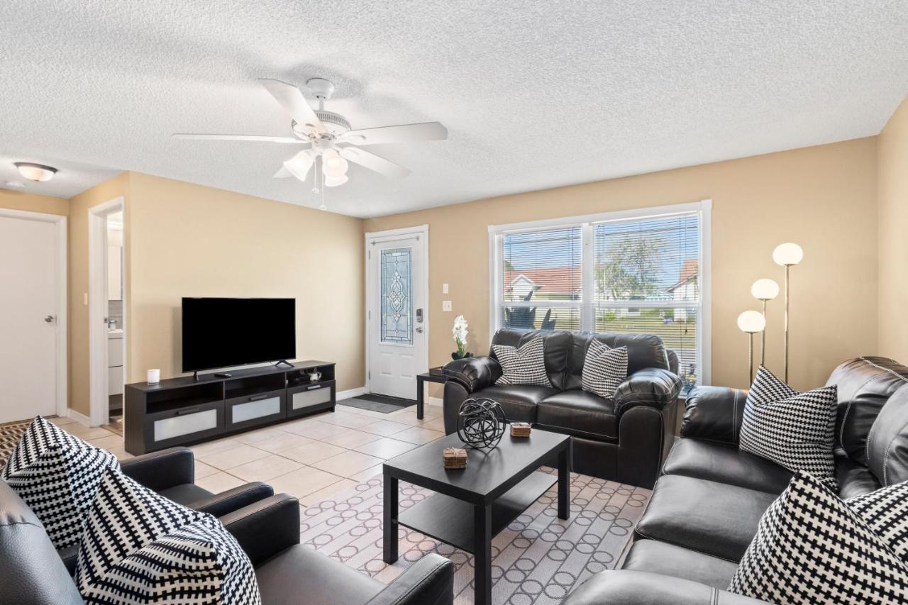Holiday home Cozy Family Getaway. Heated Pool And Bradenton